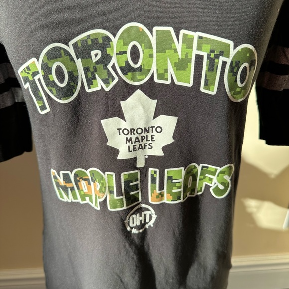 Toronto Maple Leafs support the Troops Tee - Picture 2 of 5